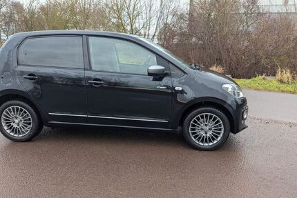 VW up! 107.000 km 4.950 € Möckern 39291