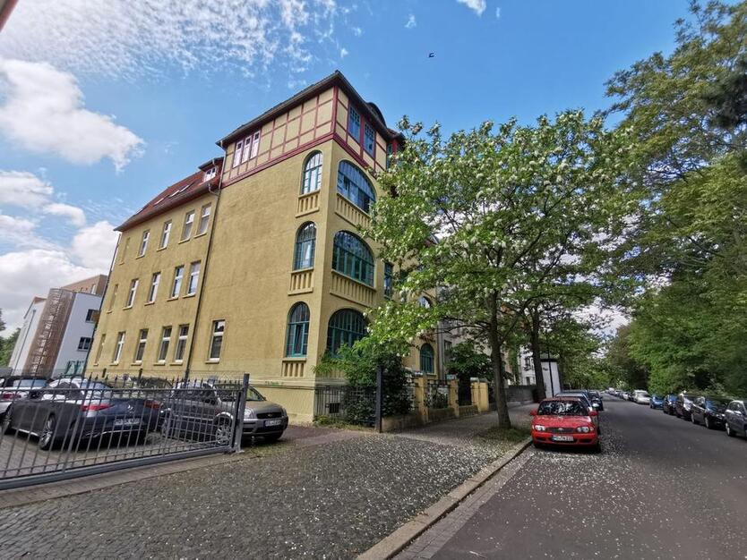 Sehr gepflegte Altbau Wohnung zu vermieten zimmer