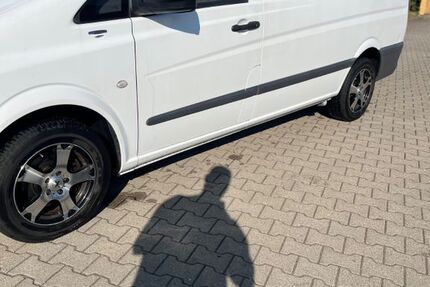 Mercedes-Benz Vito 255.000 km 8.599 &euro; Schermen 39291
