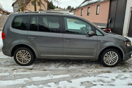 VW Touran 234.000 km 9.000 &euro; Oschersleben 39387