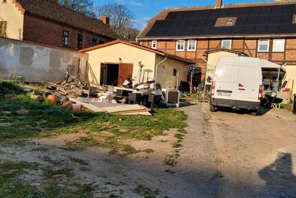 Haus Erxleben - 10 Zimmer, 190 m&sup2;, 260.000&euro; | Angebot:25304921