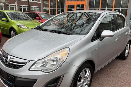 Opel Corsa 95.800 km 3.990 &euro; Magdeburg 39124