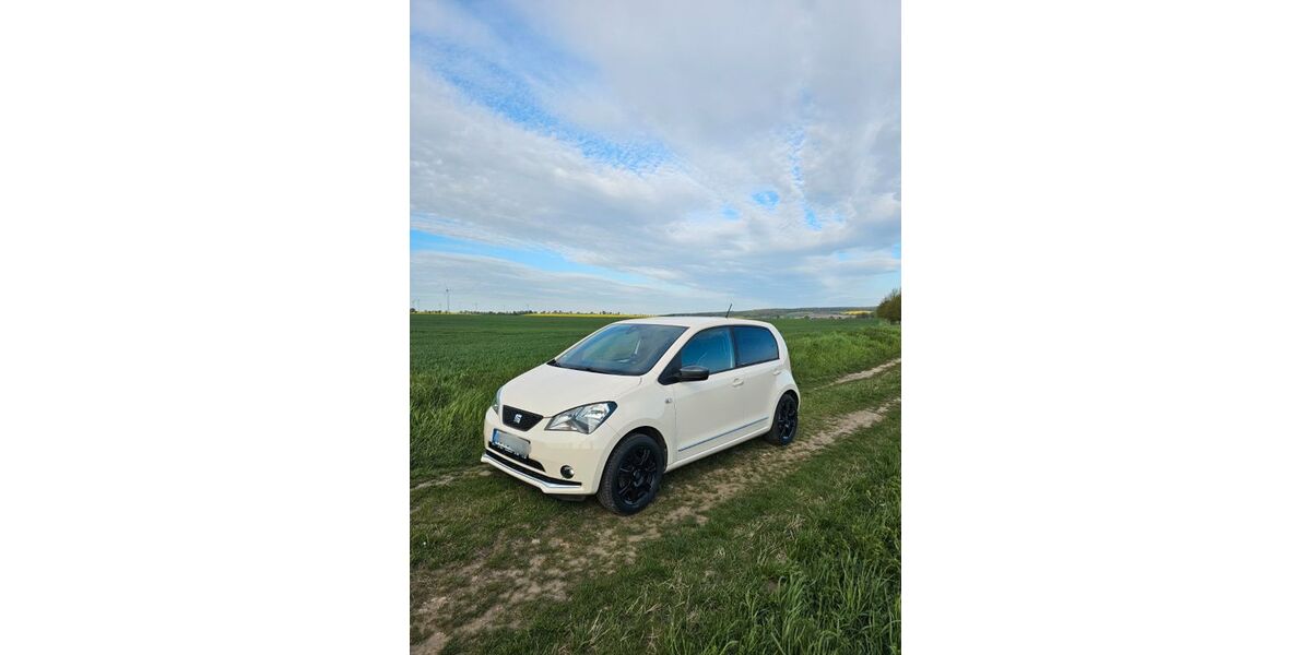 Seat Mii 99.350 km 6.499 &euro; Oschersleben 39387