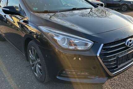 Hyundai i40 170.000 km 8.090 &euro; Magdeburg 39124