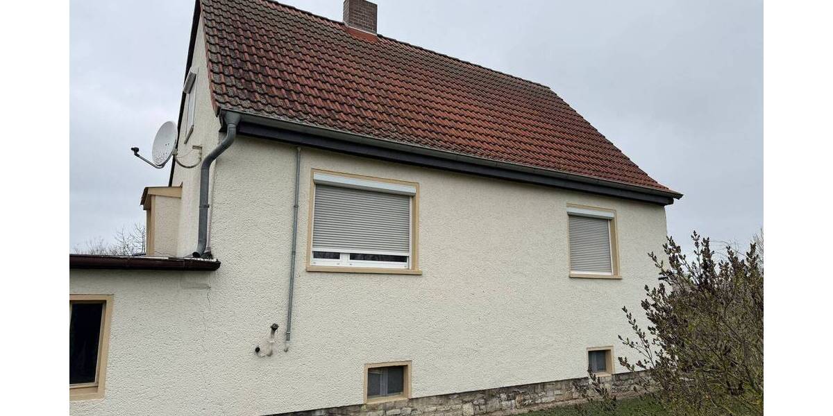 Einfamilienhaus Calbe - 4 Zimmer, 100 m&sup2;, 129.000&euro; | Angebot:26202123