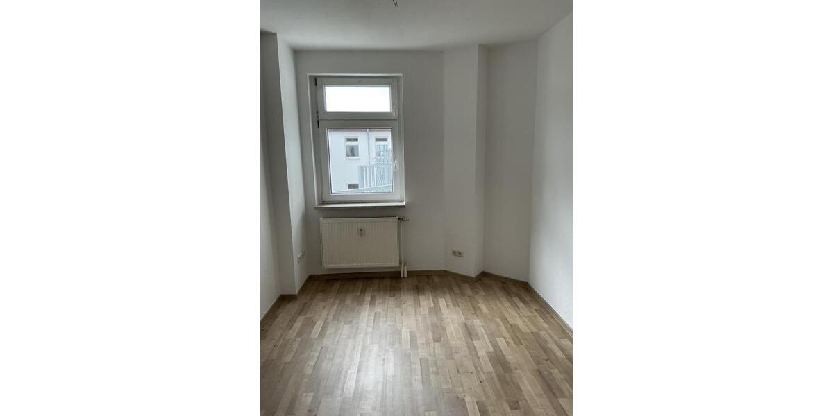 Etagenwohnung Magdeburg Nordwest - 4 Zimmer, 94 m&sup2;, 689&euro; | Angebot:25898923