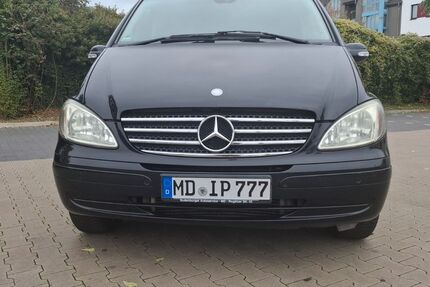 Mercedes-Benz Viano 215.600 km 12.500 € Magdeburg 39116