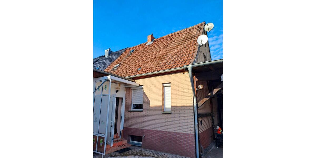 Doppelhaushälfte Wolmirstedt - 6 Zimmer, 120 m&sup2;, 150.000&euro; | Angebot:24839086