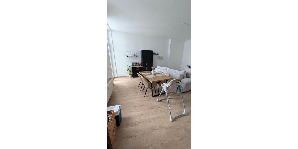 Etagenwohnung Magdeburg Diesdorf - 4 Zimmer, 106 m&sup2;, 1.057&euro; | Angebot:24743662
