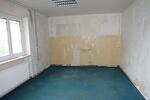 Renovierungsbedürftiges Kleinbüro zimmer