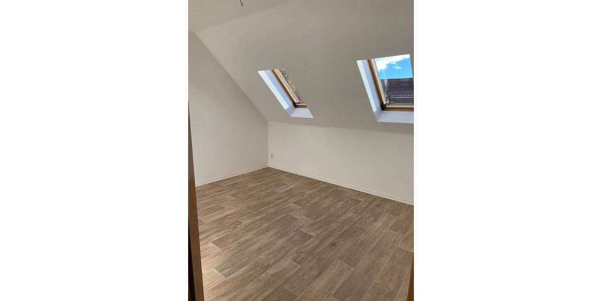 Etagenwohnung Wolmirstedt - 3 Zimmer, 77 m&sup2;, 500&euro; | Angebot:25245571