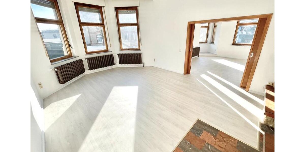 Heimwerker aufgepasst! Schöne Gründerzeit-Villa voller Potenzial! 17 zimmer