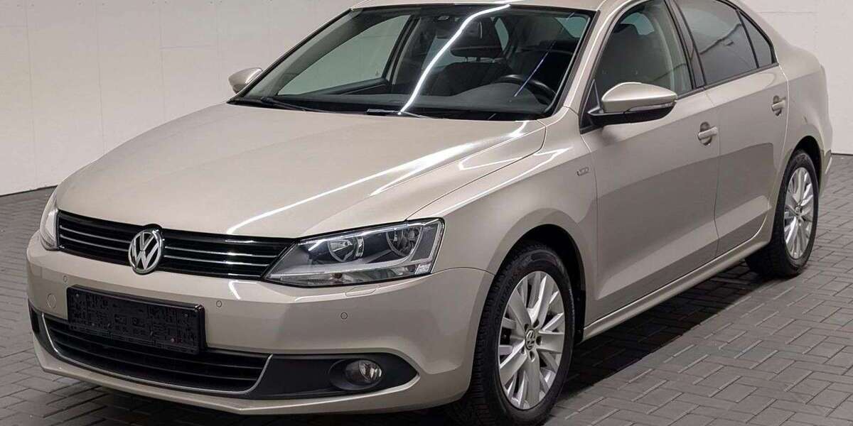 VW Jetta 106.790 km 8.980 &euro; Langenweddingen 39171