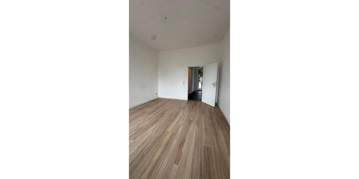 Erdgeschoßwohnung Magdeburg Neue Neustadt - 3 Zimmer, 73 m&sup2;, 600&euro; | Angebot:25614504