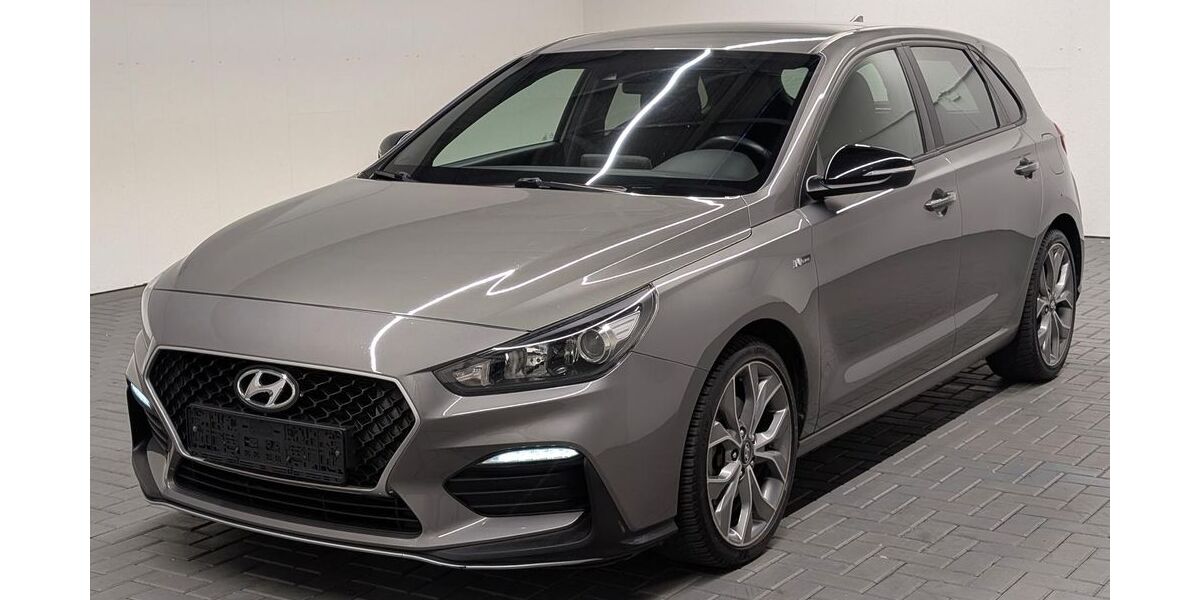 Hyundai i30 91.400 km 14.420 &euro; Langenweddingen 39171