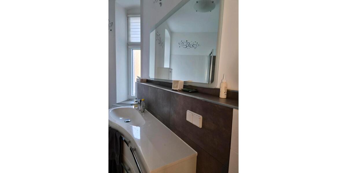 Hochparterre Magdeburg Nordwest - 4 Zimmer, 105 m&sup2;, 1.450&euro; | Angebot:27628245