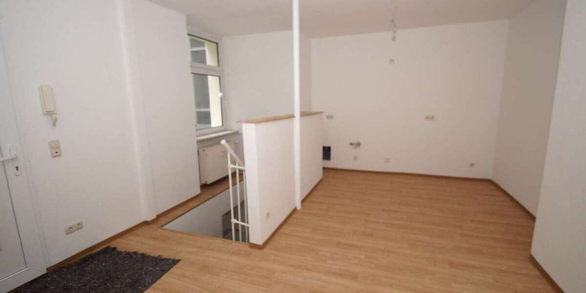 2-Zimmer-Wohnung im Hinterhaus mit viel zusätzlichem Platz im Untergeschoß 2 zimmer