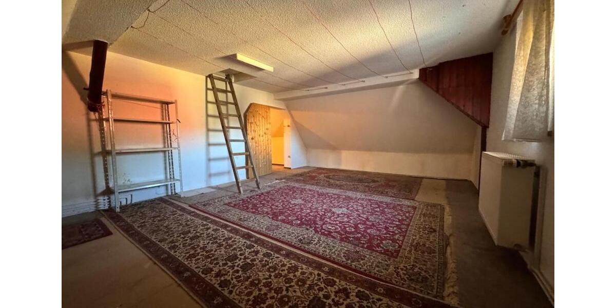 Einfamilienhaus Calbe (Saale) - 4 Zimmer, 140 m&sup2;, 79.500&euro; | Angebot:25973447