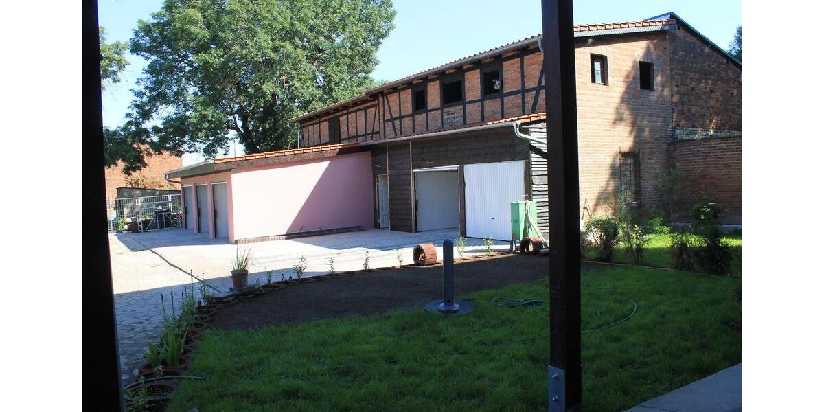 Erdgeschoßwohnung Egeln - 7 Zimmer, 160 m&sup2;, 1.300&euro; | Angebot:25396496