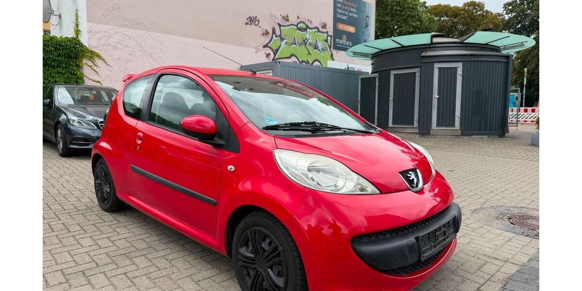 Peugeot 107 148.000 km 990 &euro; Magdeburg 39112