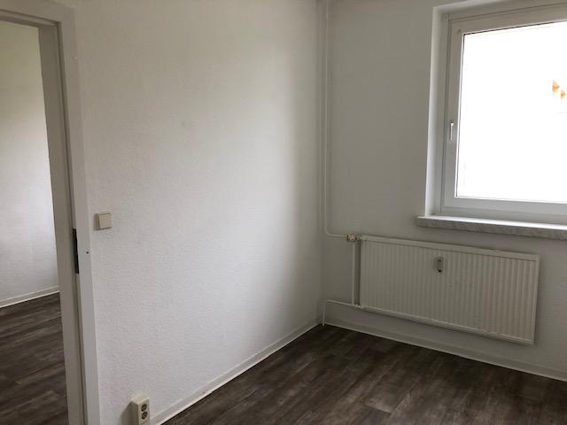 Erdgeschoßwohnung Wolmirstedt - 4 Zimmer, 64 m&sup2;, 449&euro; | Angebot:24942817