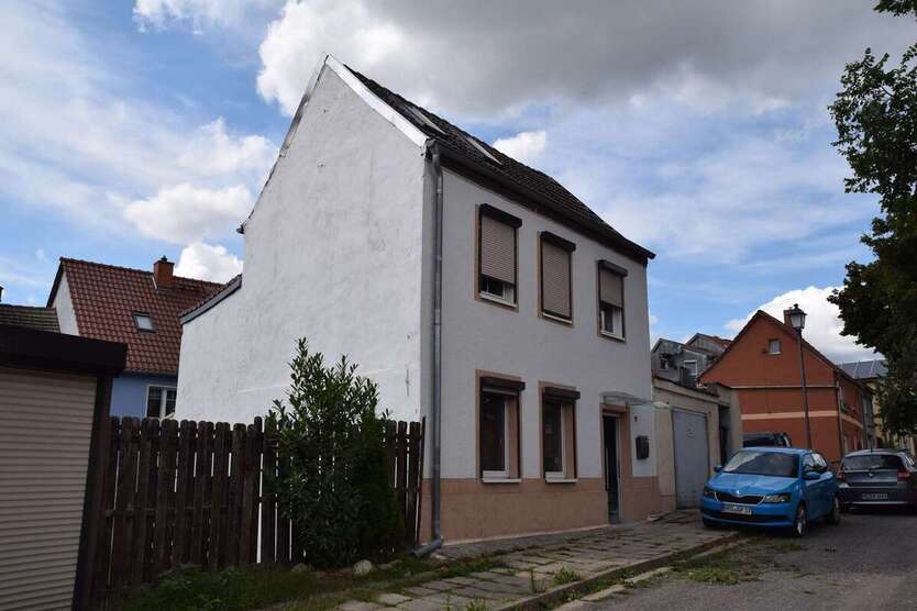 Haus zum Mieten in Burg (bei Magdeburg) 750 € 80 m² 3 zimmer