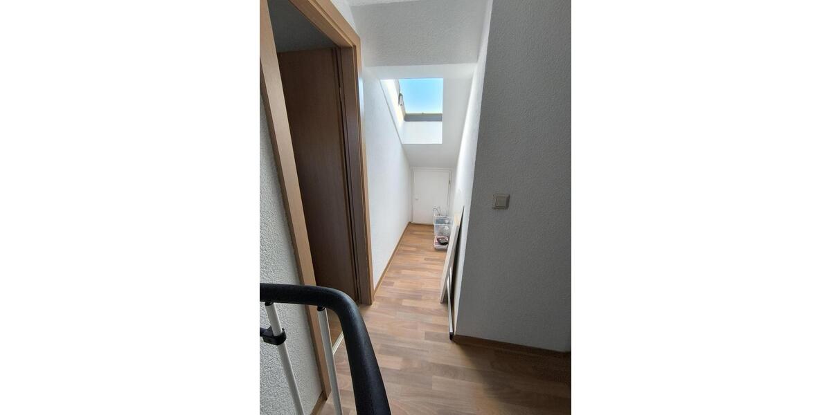 Dachgeschoßwohnung Magdeburg Neue Neustadt - 4 Zimmer, 98 m&sup2;, 800&euro; | Angebot:26335776