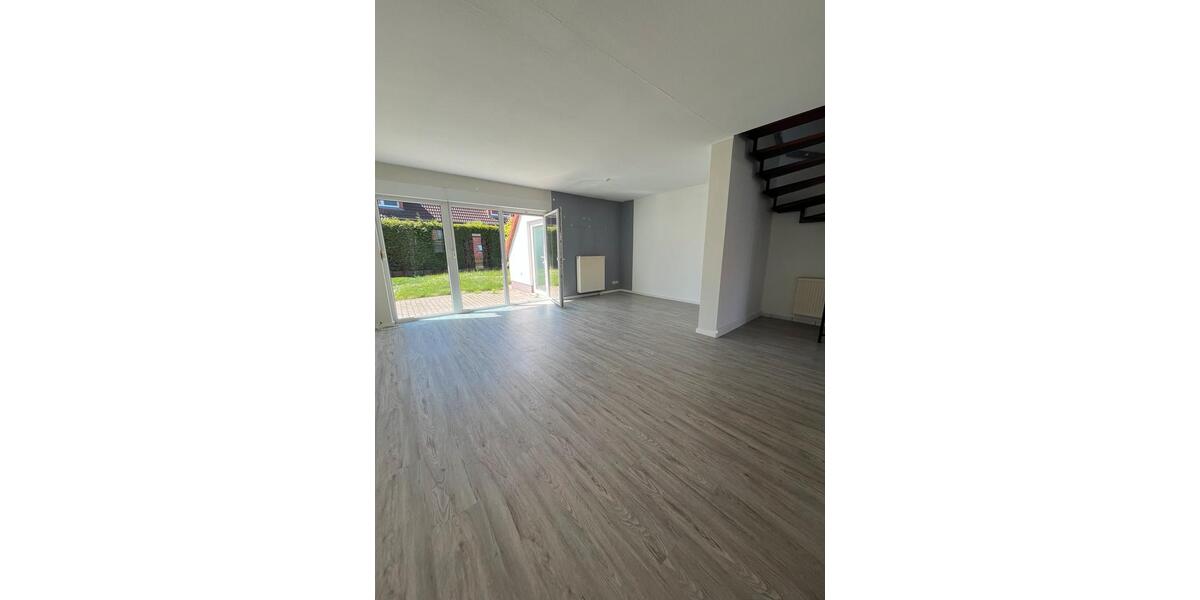 Reihenhaus mit Garten und eigenem Stellplatz in Ottersleben 4 zimmer