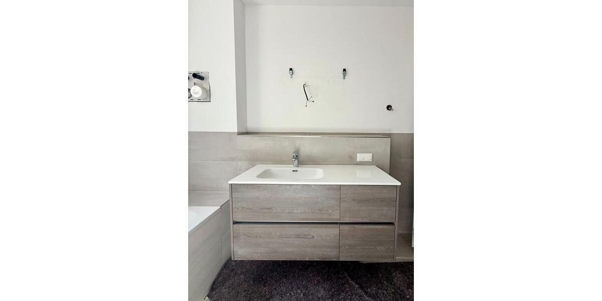 Etagenwohnung Magdeburg Beyendorf-Sohlen - 4 Zimmer, 140 m&sup2;, 1.799&euro; | Angebot:24319253