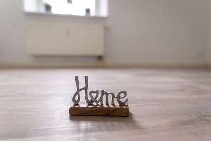 Wohnung zum Mieten in Schönebeck 214,80 € 28.64 m² 1 zimmer