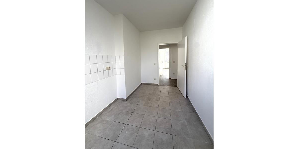 Etagenwohnung Magdeburg Nordwest - 4 Zimmer, 76 m&sup2;, 680&euro; | Angebot:25825690