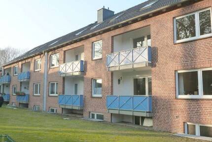 gepflegte 2-Zimmer-Dachgeschoss-Wohnung in Sackgassenlage