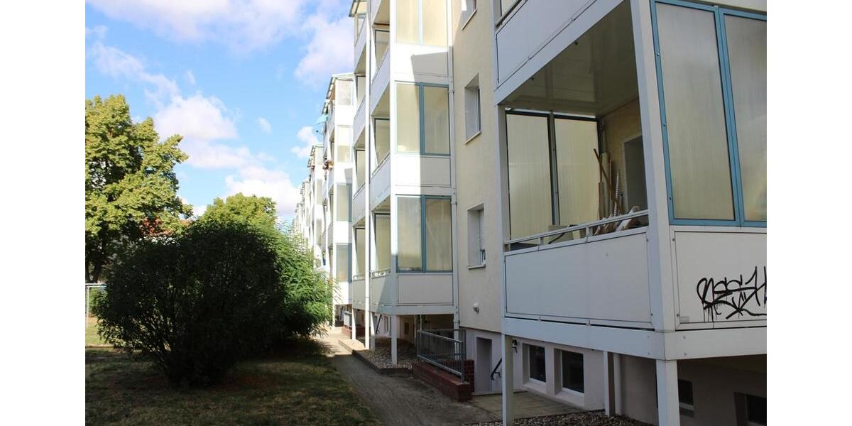 Etagenwohnung Schönebeck (Elbe) - 2 Zimmer, 49 m&sup2;, 285&euro; | Angebot:26533753
