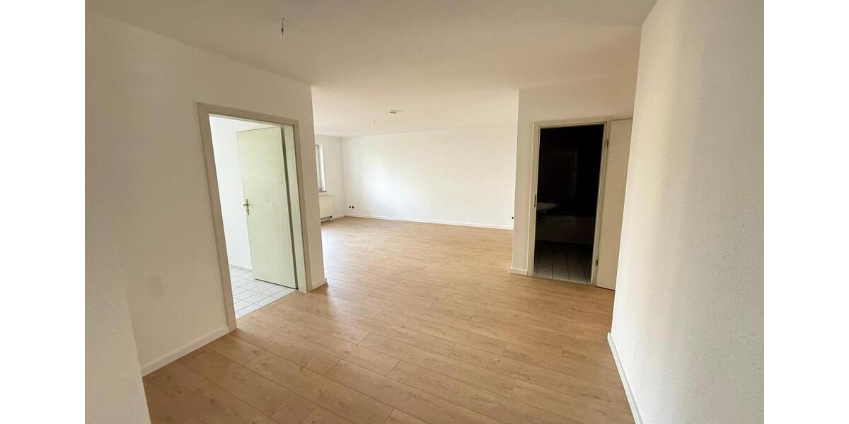 Erdgeschoßwohnung Magdeburg Neue Neustadt - 2 Zimmer, 76 m&sup2;, 500&euro; | Angebot:25632921