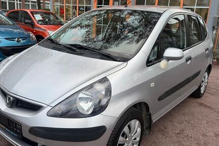 Honda Jazz 80.700 km 2.990 &euro; Magdeburg 39124