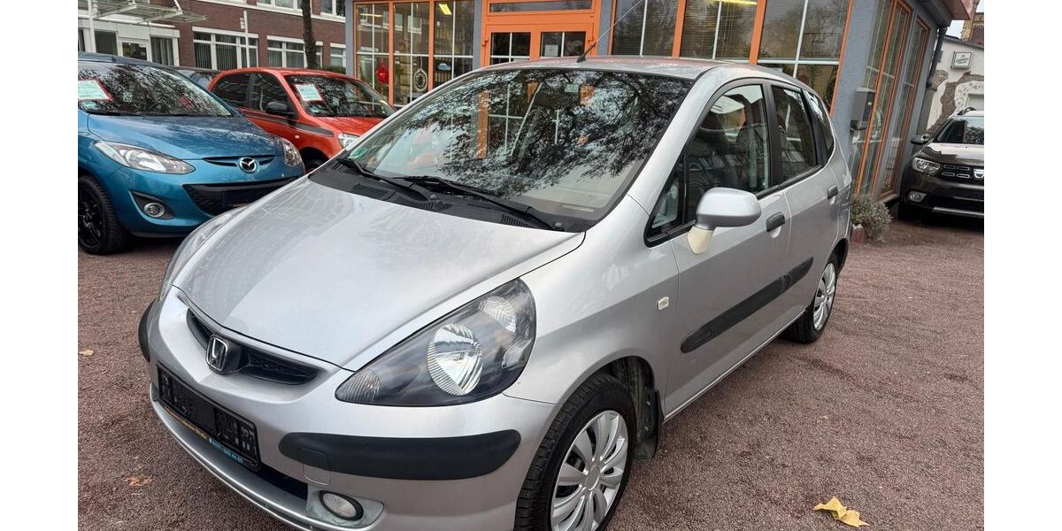Honda Jazz 80.700 km 2.990 &euro; Magdeburg 39124