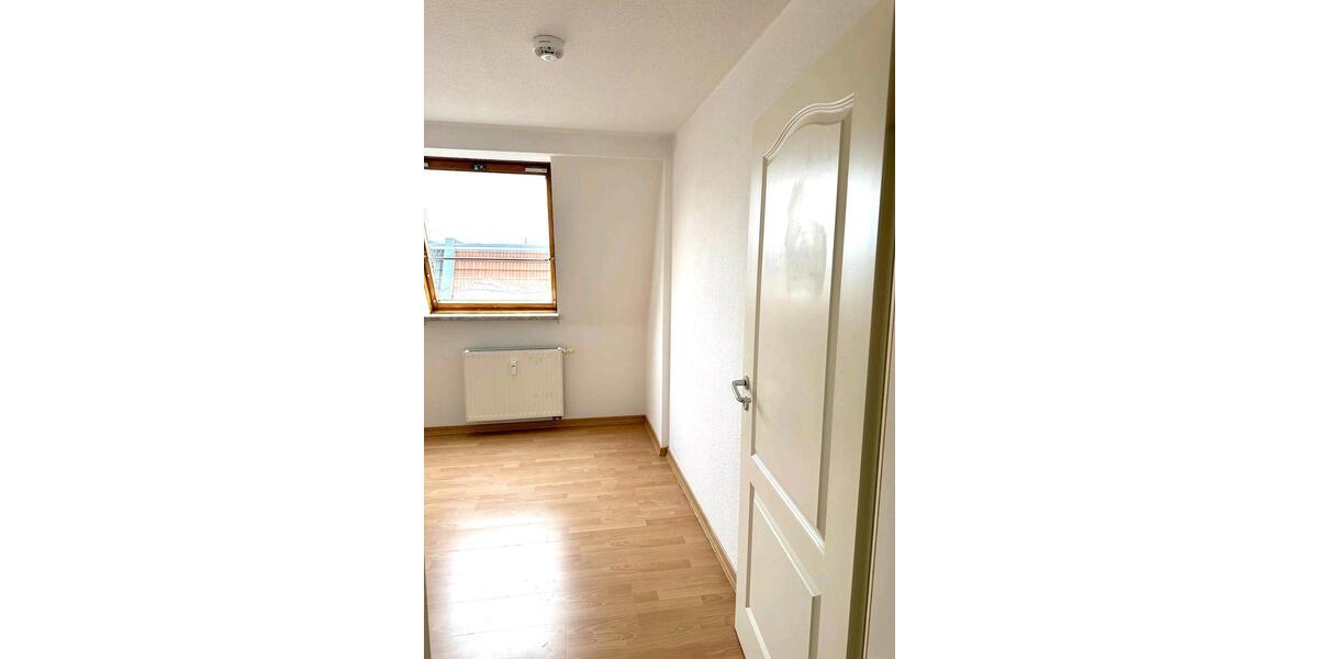 Dachgeschoßwohnung Magdeburg Beyendorf-Sohlen - 2 Zimmer, 52 m&sup2;, 350&euro; | Angebot:24804692