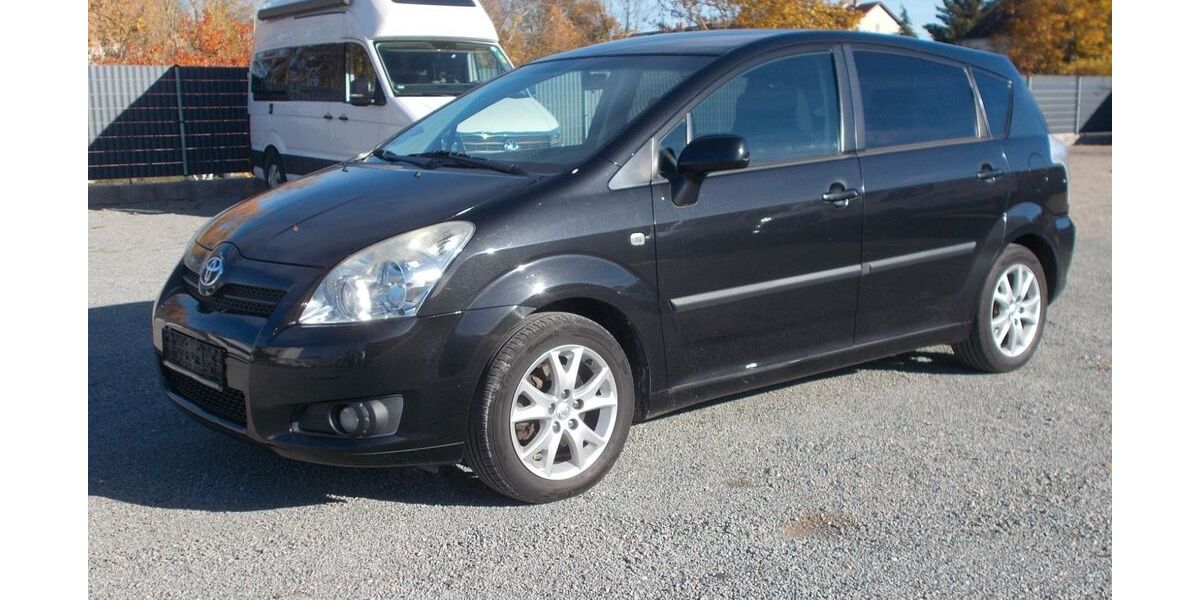 Toyota Corolla Verso 269.191 km 3.250 &euro; Schönebeck 39218