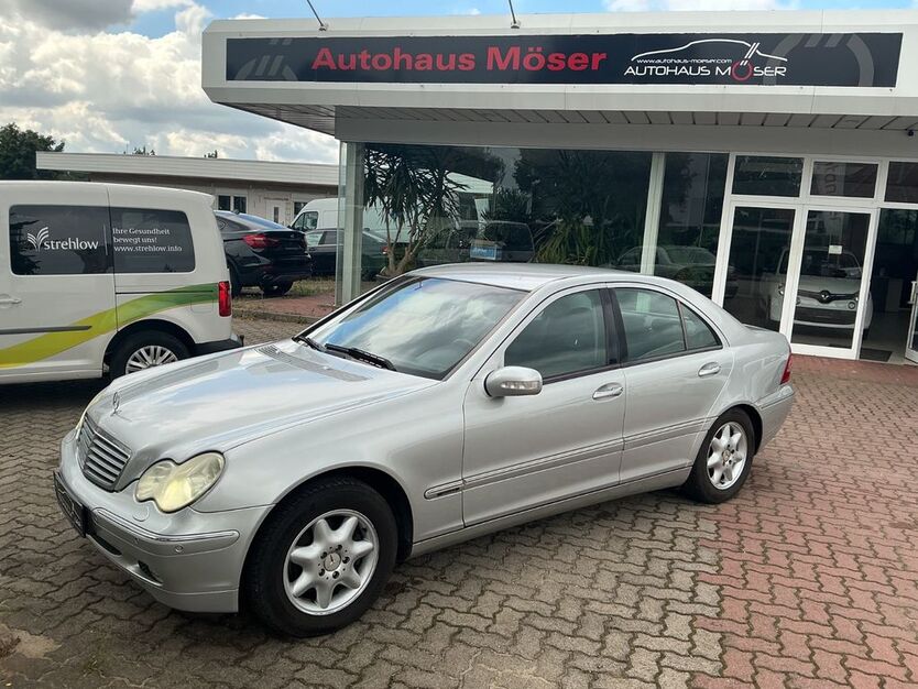 Mercedes-Benz C 180 287.000 km 2.480 € Möser 39291