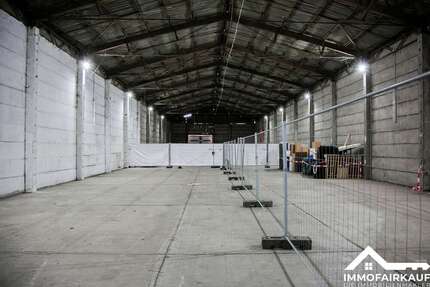 Halle in Magdeburg Ottersleben 300 € 100 m² - Gewerbeobjekt Magdeburg / Ottersleben Ottersleben | Angebot:24933835