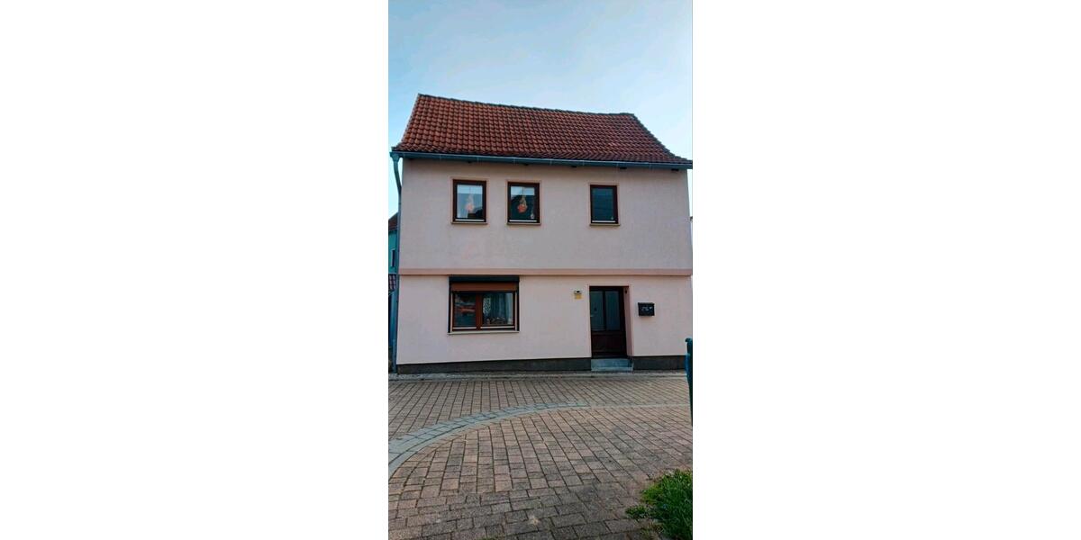 Einfamilienhaus Oschersleben (Bode) - 3 Zimmer, 100 m&sup2;, 110.000&euro; | Angebot:26705704