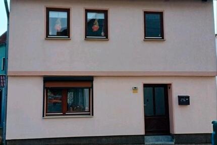 Haus Oschersleben (Bode) - 3 Zimmer, 100 m&sup2;, 110.000&euro; | Angebot:26705704