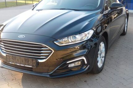 Ford Mondeo 92.693 km 15.895 € Staßfurt 39418