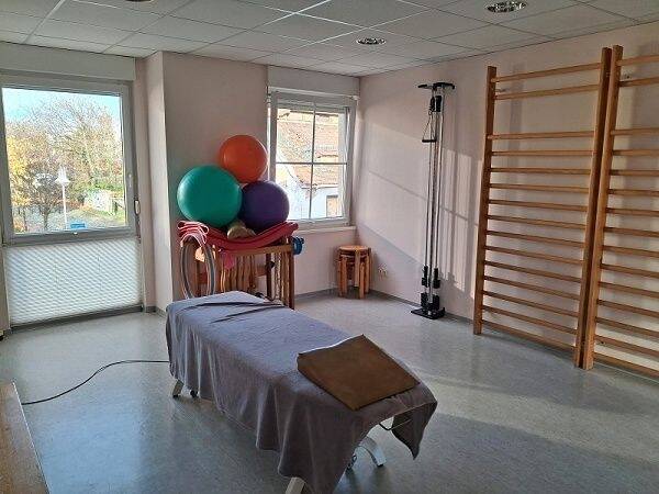 Gewerbeobjekt Wolmirstedt - 3 Zimmer, 111 m&sup2;, 1.332&euro; | Angebot:23986015