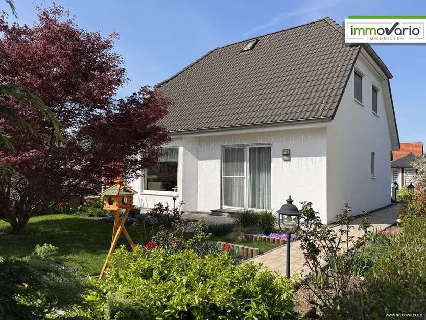 Haus zum Kaufen in Magdeburg Alt Olvenstedt 420.000 € 98.45 m²
