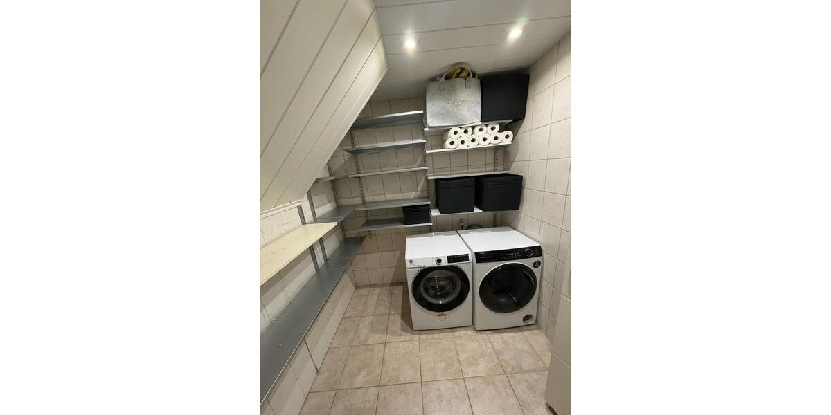 Einfamilienhaus Wolmirstedt - 6 Zimmer, 250 m&sup2;, 370.000&euro; | Angebot:27533800
