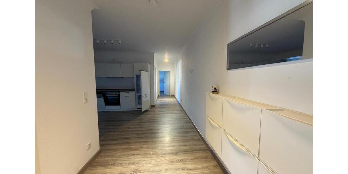 Etagenwohnung Magdeburg Alt Olvenstedt - 3 Zimmer, 64 m&sup2;, 900&euro; | Angebot:26456075
