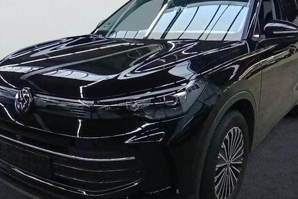 VW Tiguan 17.445 km 38.280 € Magdeburg 39128