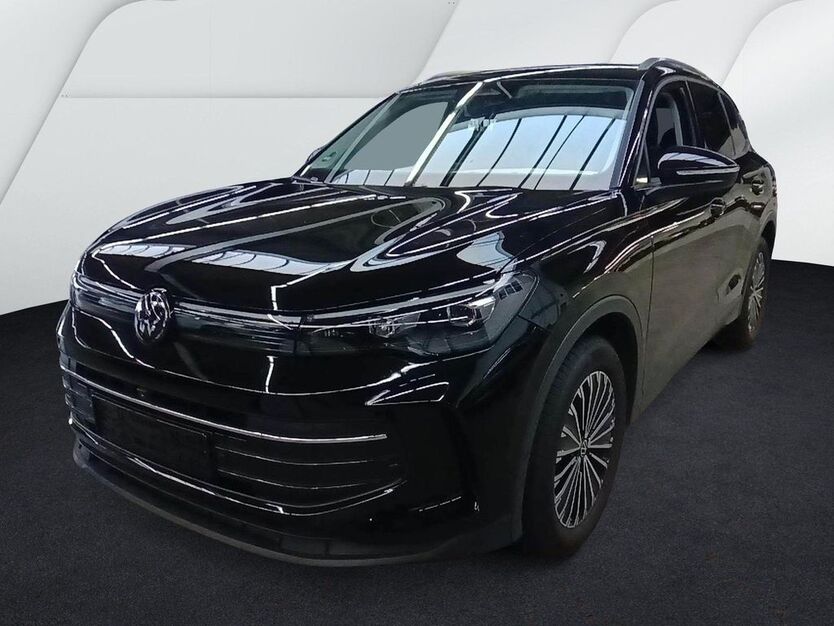 VW Tiguan 17.445 km 38.280 € Magdeburg 39128