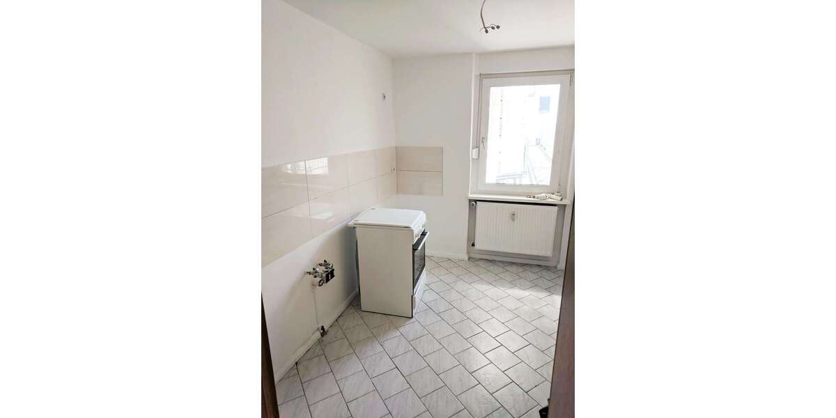 renovierte 3 Zimmer-Wohnung ***Einbauküche möglich*** mit Balkon - Appartement Magdeburg Sudenburg | Angebot:11013010